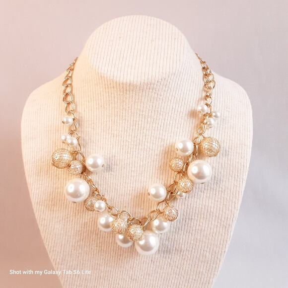 Statement Choker Necklace Gold Tone Double Chain Links Multi Size Pearly Beads - Picture 1 of 12